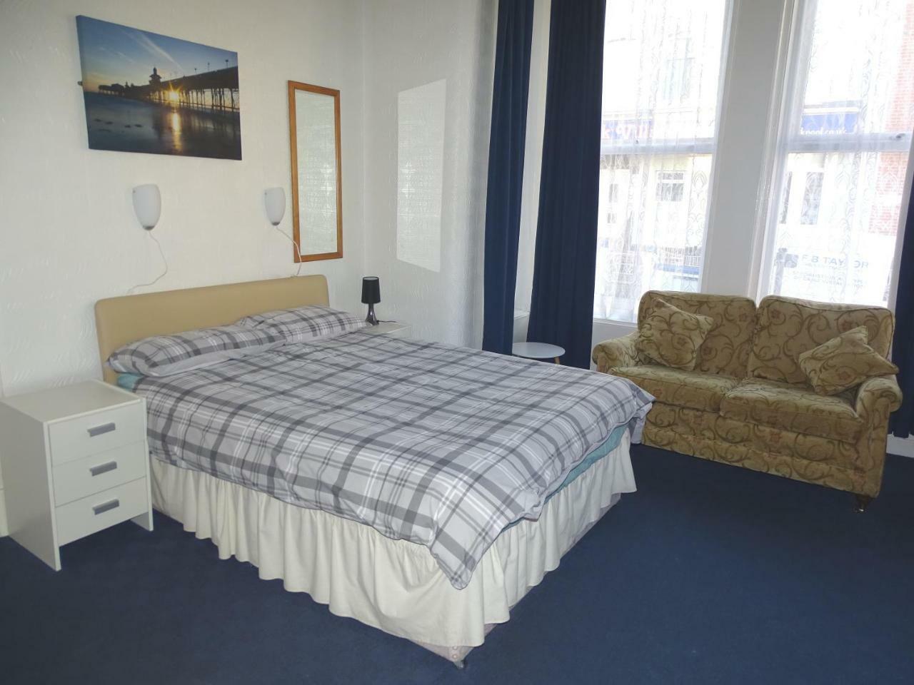 Beeton Villas Holiday Apartments Blackpool Luaran gambar