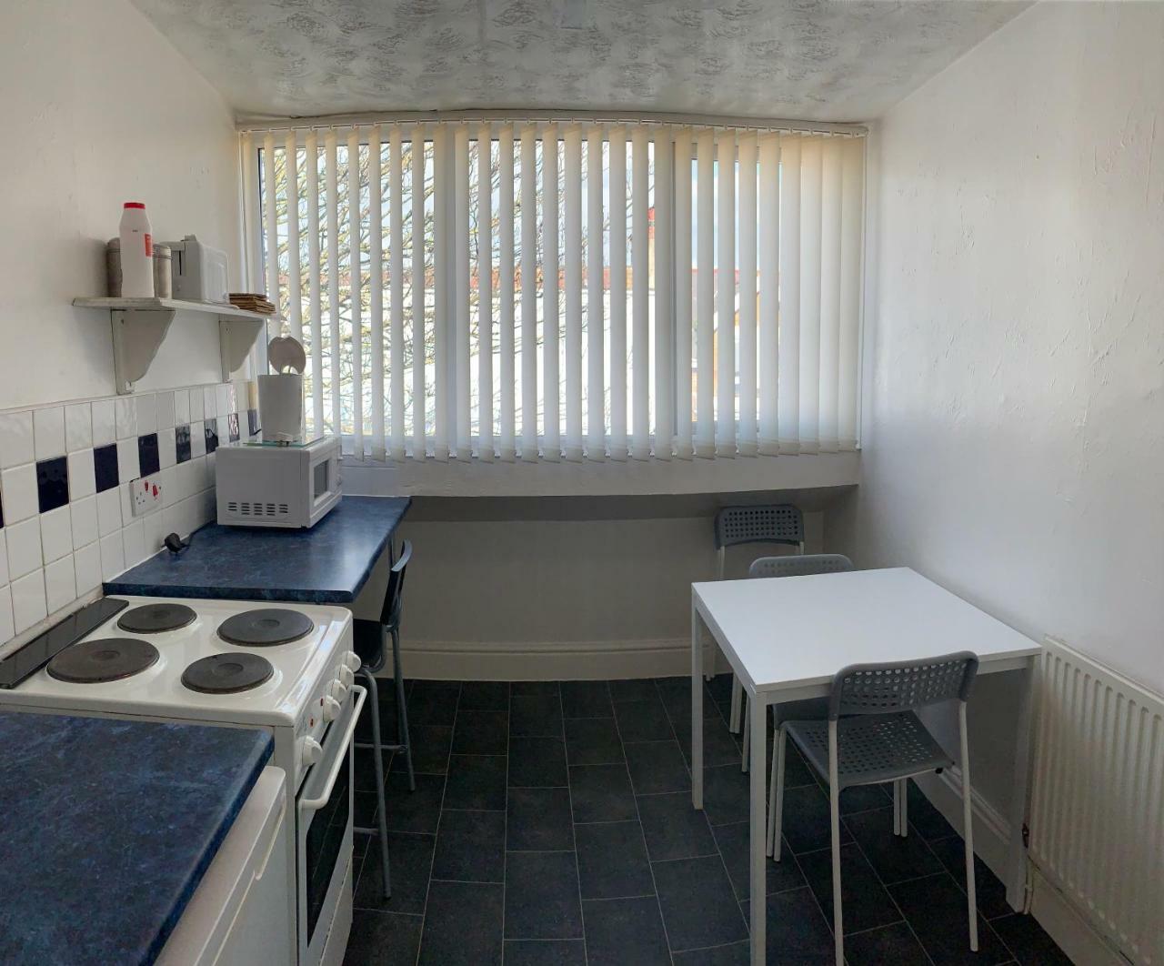 Beeton Villas Holiday Apartments Blackpool Luaran gambar