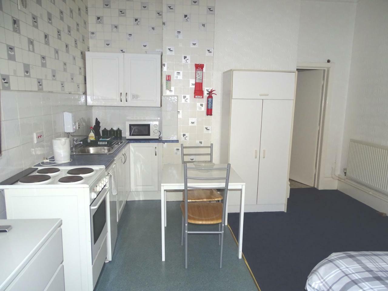 Beeton Villas Holiday Apartments Blackpool Luaran gambar