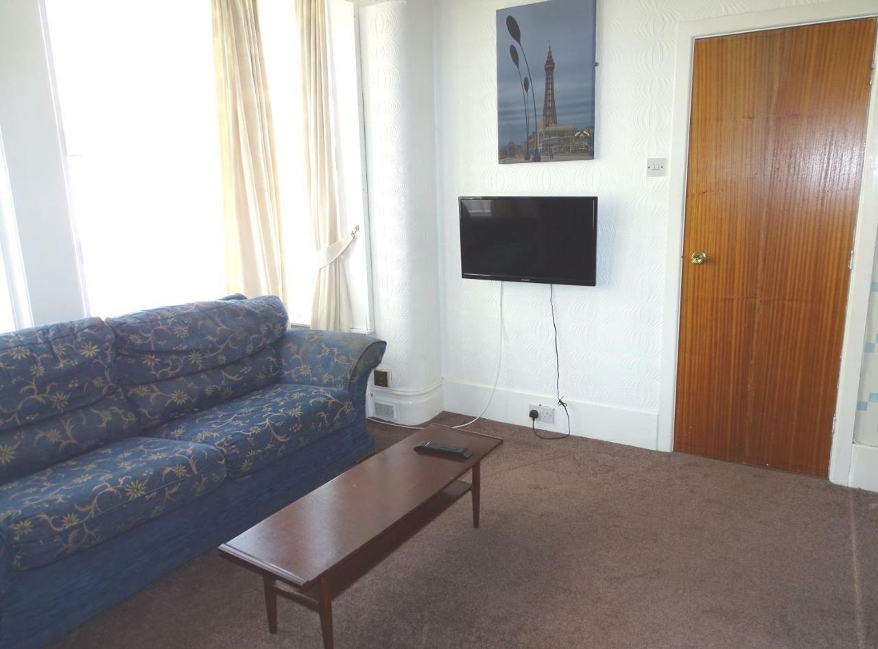 Beeton Villas Holiday Apartments Blackpool Luaran gambar