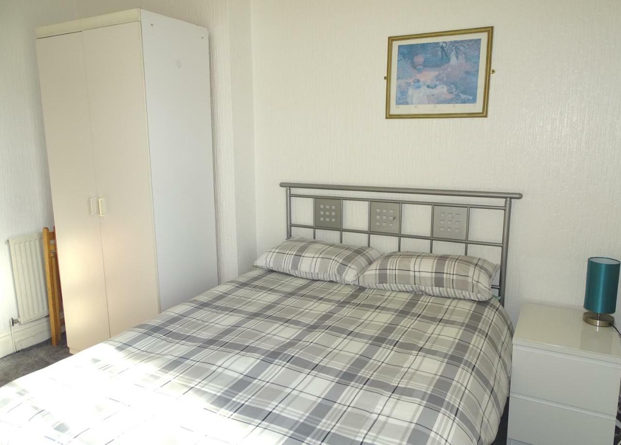 Beeton Villas Holiday Apartments Blackpool Luaran gambar