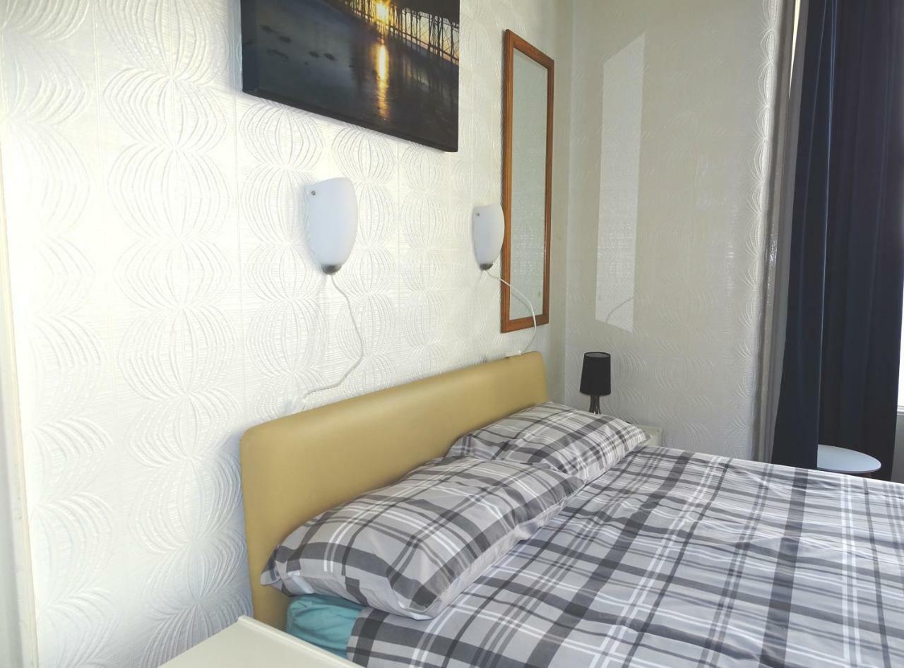 Beeton Villas Holiday Apartments Blackpool Luaran gambar