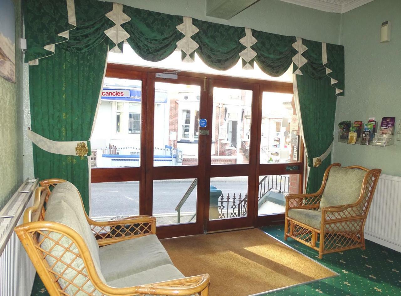 Beeton Villas Holiday Apartments Blackpool Luaran gambar